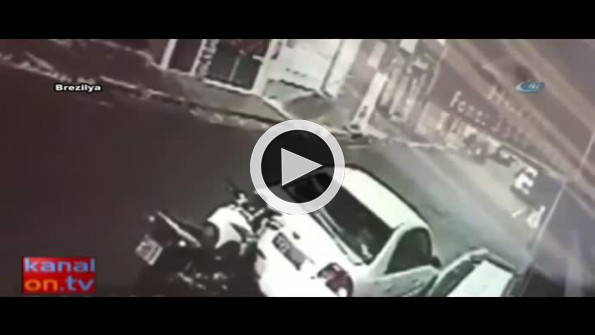 Kafası cama girdi ama kalkıp böyle yürüdü