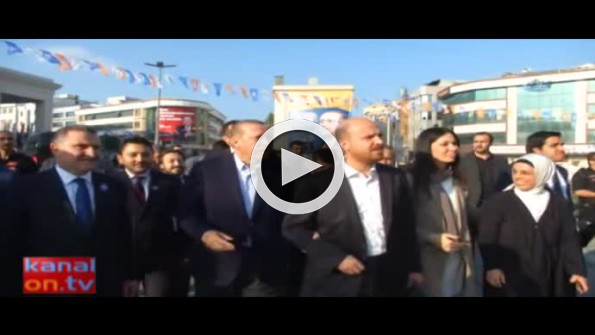 Cumhurbaşkanı Erdoğan ile Galatasaraylı gencin güldüren diyaloğu