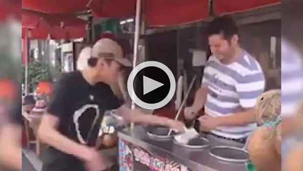 Tüm turistlerin intikamını alan Japon