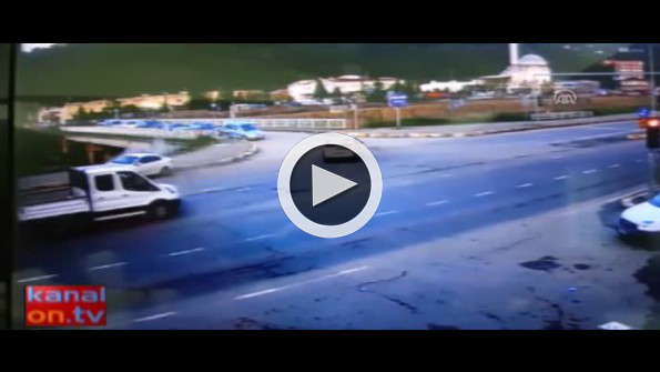 Baba ve kızın mucize kurtuluşu kamerada
