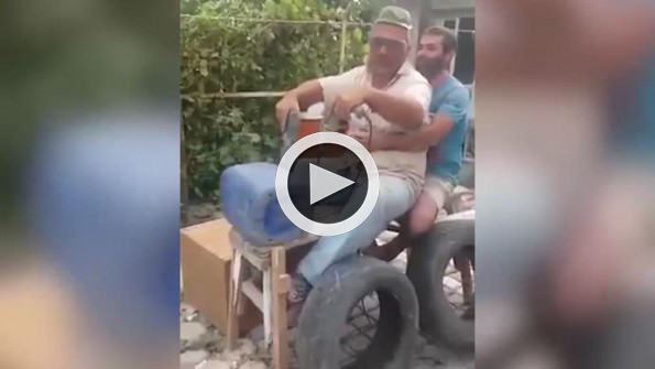 Köylülerden düşük bütçeli F1 aracı simülasyonu