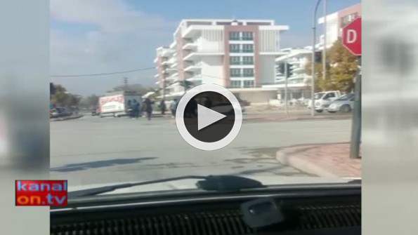 Konya’da trafik ışığında oyun!