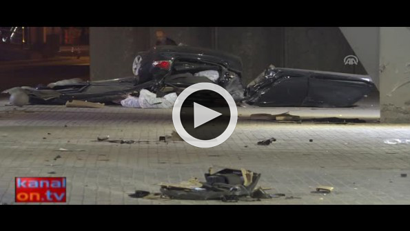 Kazada paramparça olan otomobilden sağ çıktılar