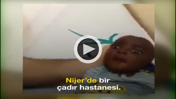 Susuzluktan ölmek üzere olan bebeğin suya kavuşma anı