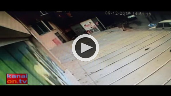 Konya’da bir çocuk 6 metreden aşağıya düştü