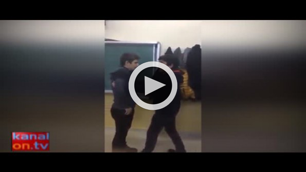 Liseli gencin fizikle imtihanı kahkahaya boğdu