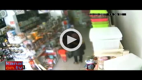 Konya’da hırsızlık anı güvenlik kamerasında! Ne buldularsa çaldılar