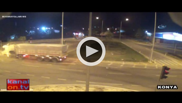 Konya’da kaza anı MOBESE’ye yansıdı!
