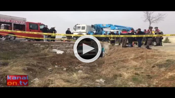 Konya’da otomobil menfeze çarptı: 3 ölü