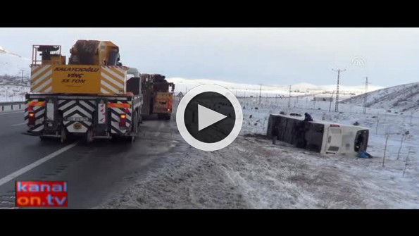 Konya’da yolcu otobüsü şarampole devrildi: 38 yaralı