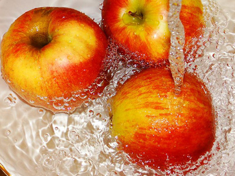 Meyve ve sebzelerdeki zirai ilaçlar nasıl temizlenir?