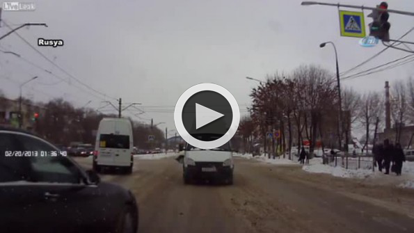 Alkollü sürücüyü böyle durdurdu