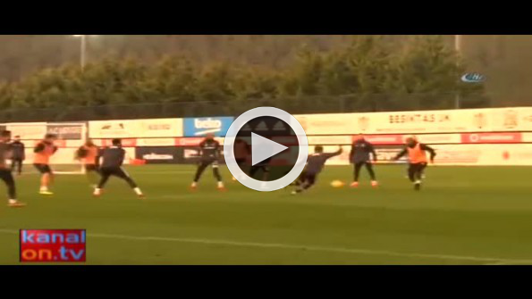 Vagner Love’dan klas gol