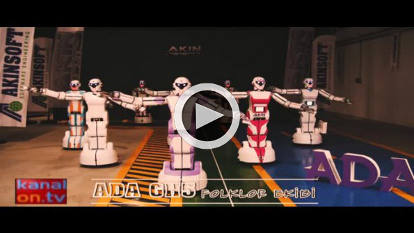 Konya’da ’erik dalı’ oynayan robot!