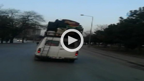 Konya’da minibüsün tehlikeli yolculuğu