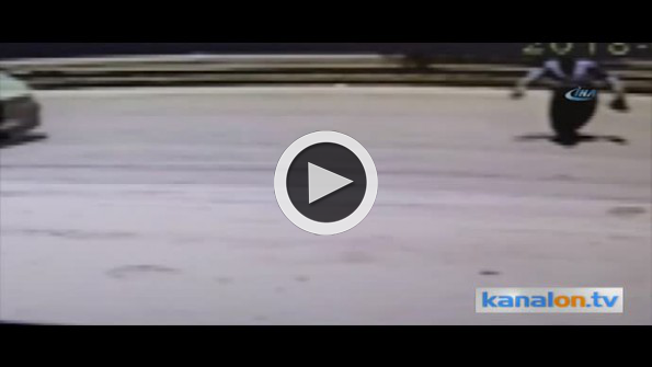 Kamyonet yaşlı adama böyle çarptı