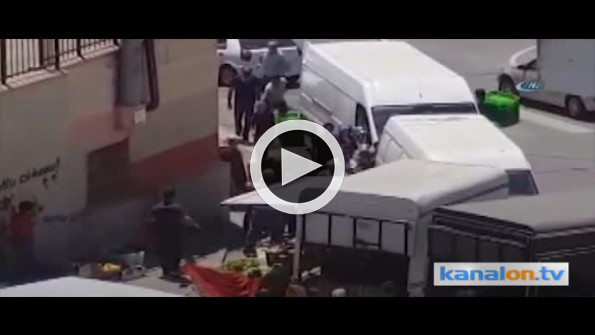 Pazarcıların kavgası kamerada