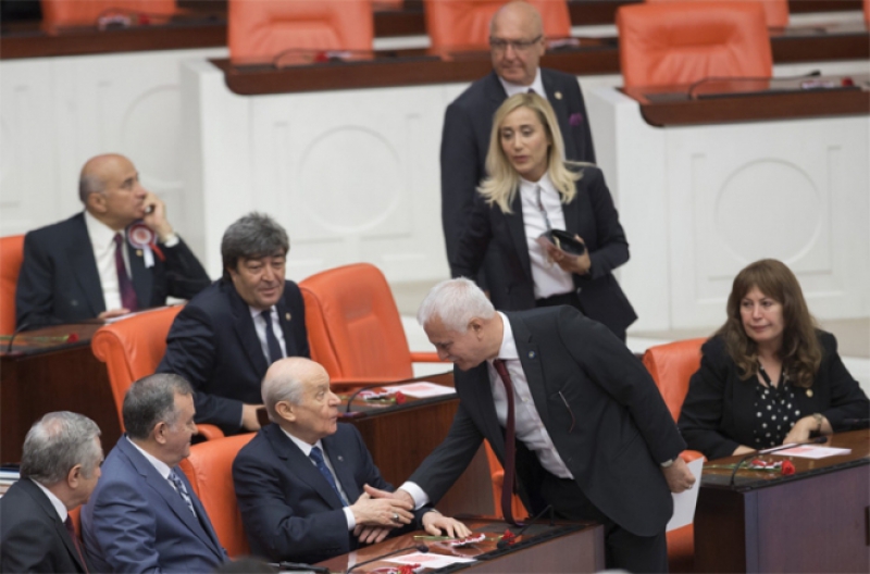 Meclis’te dikkat çeken anlar