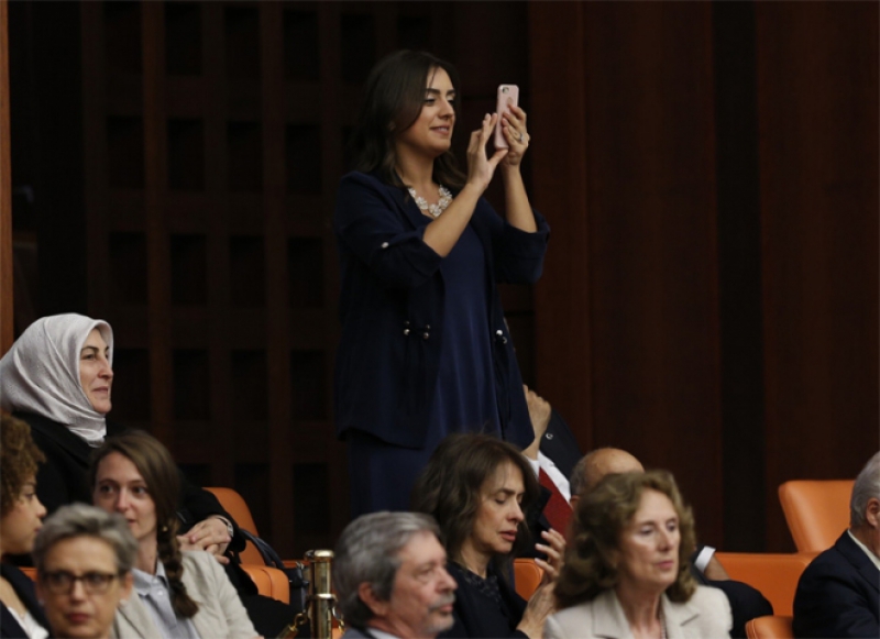 Meclis’te dikkat çeken anlar