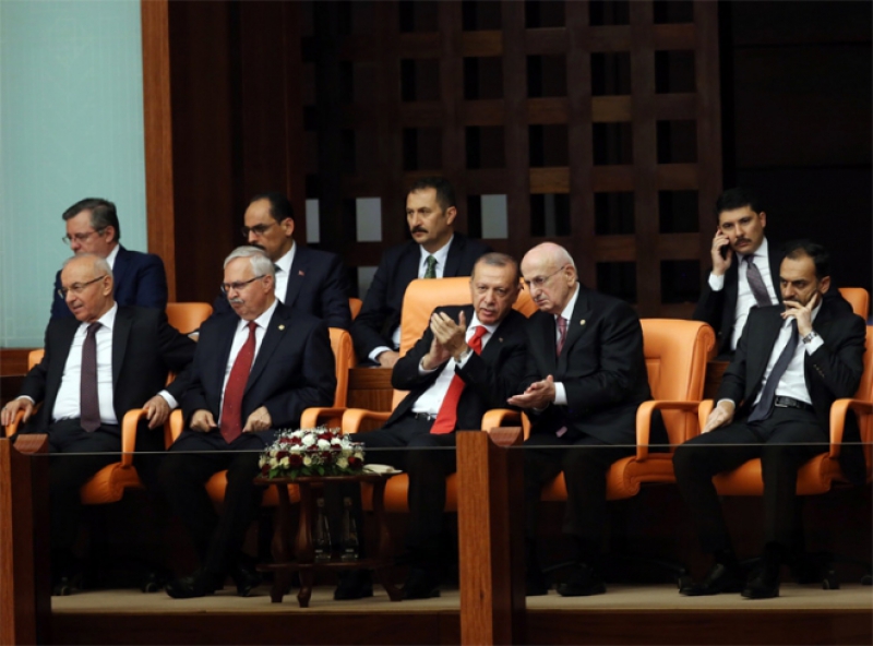 Meclis’te dikkat çeken anlar