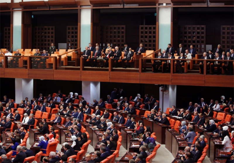 Meclis’te dikkat çeken anlar