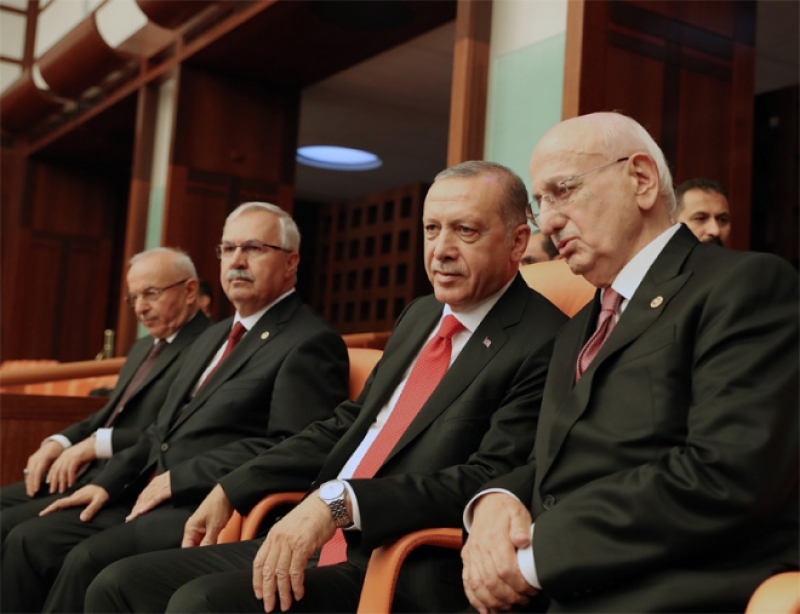 Meclis’te dikkat çeken anlar