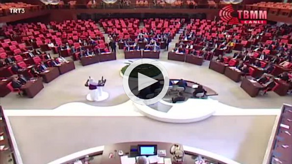Eren Bülbül’ün katili olan teröristin cenazesine giden HDP’li vekil!