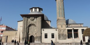 Vakıf kültürünü Anadolu’ya taşıyan medeniyet: Selçuklu