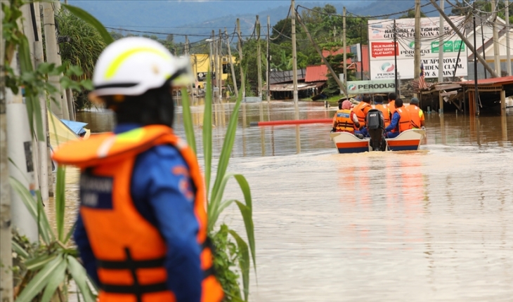 Malezya’daki sel felaketinde 14 kişi hayatını kaybetti