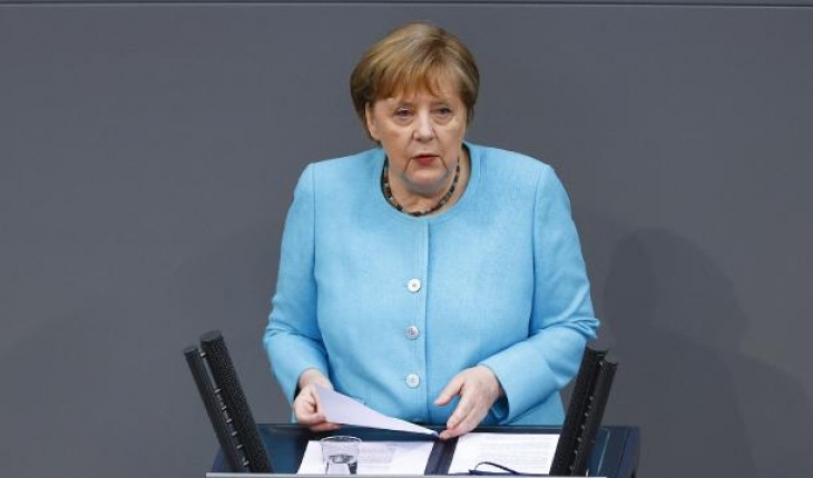 Merkel, Ukrayna’nın 2008’de NATO’ya alınmama kararını savundu