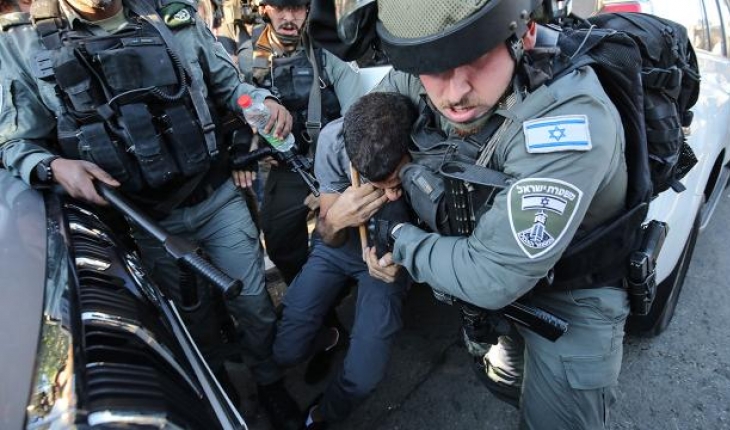 İsrail ordusu, Batı Şeria’da 18 Filistinliyi gözaltına aldı