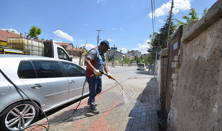 Meram’ın cadde ve sokaklarında bahar temizliği