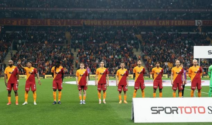 Galatasaray’da 8 futbolcunun sözleşmesi sona erdi