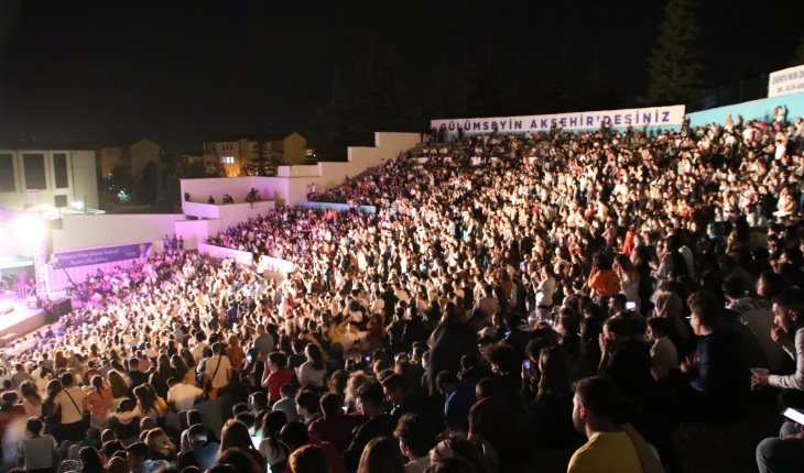 Pinhani’den Konya’da unutulmaz konser