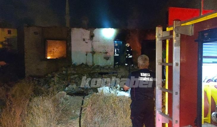 Konya’da gece saatlerinde yangın paniği!